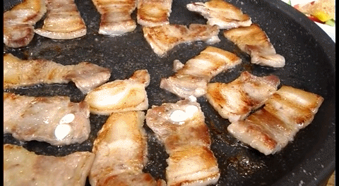 납작한 삼겹살 vs 두툼한 삼겹살 | 인스티즈