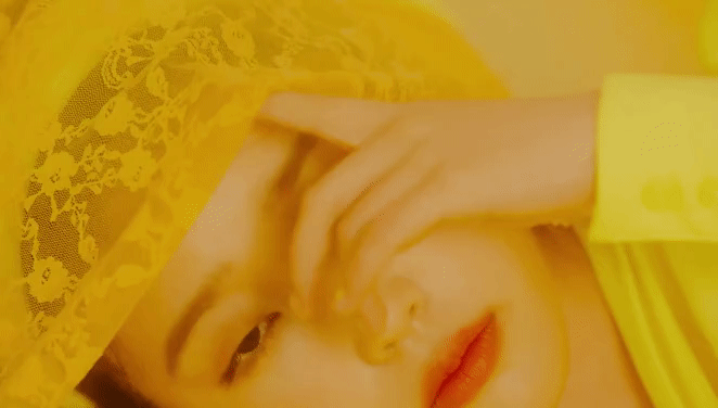 아이유 데뷔 10th 주년 - 삐삐 m/v | 인스티즈