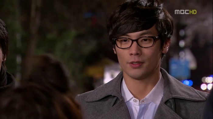 [지붕뚫고하이킥] 고자 이지훈과 책임황.jpg | 인스티즈