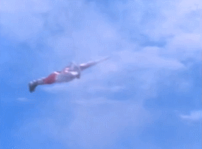 울트라맨이 괴수에게 패배하는 순간 .gif | 인스티즈