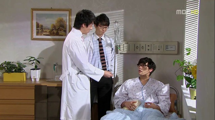 [지붕뚫고하이킥] 고자 이지훈과 책임황.jpg | 인스티즈