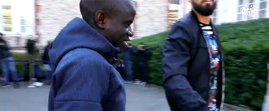 지루 따라해보는 캉테.gif | 인스티즈