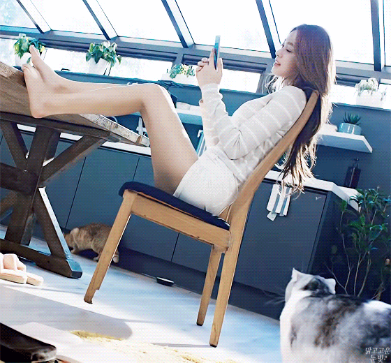 허리 나빠지는 자세.gif | 인스티즈