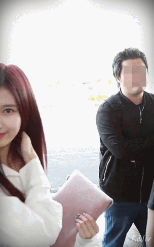 181011 출국하는 트와이스 gif | 인스티즈