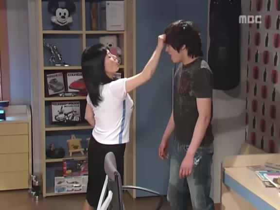 [거침없이하이킥] 멍청해서 지 돈도 못찾는 윤호 ㅋㅋㅋㅋㅋㅋㅋ.jpg | 인스티즈