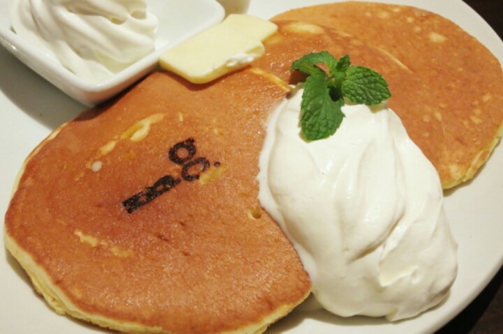 구겨서 한입에 꾸역꾸역 집어넣고 싶은 팬케이크.jpg | 인스티즈