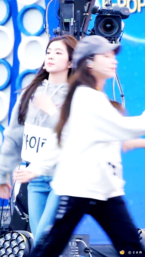 리허설하는 아이린.gif (레드벨벳) | 인스티즈