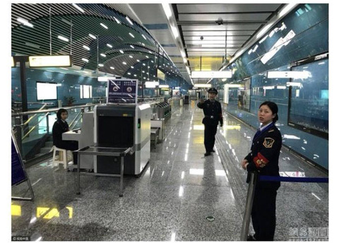 대륙의 흔한 지하철 역.jpg | 인스티즈