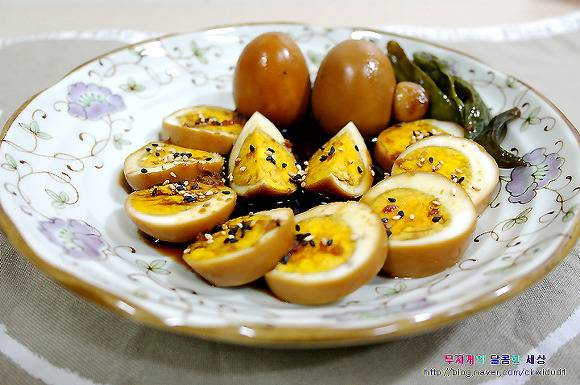 삶은계란 나는 이렇게 먹는 게 제일 맛있다? | 인스티즈