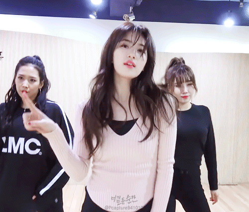 안무 연습하는 수지.gif | 인스티즈