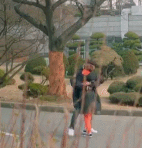 [역도요정김복주] 남사친에서 남친으로 한시도 안떨어지고 치대는 남친.gif | 인스티즈