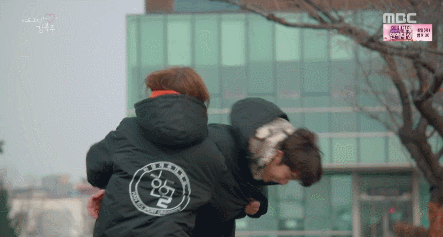 [역도요정김복주] 남사친에서 남친으로 한시도 안떨어지고 치대는 남친.gif | 인스티즈