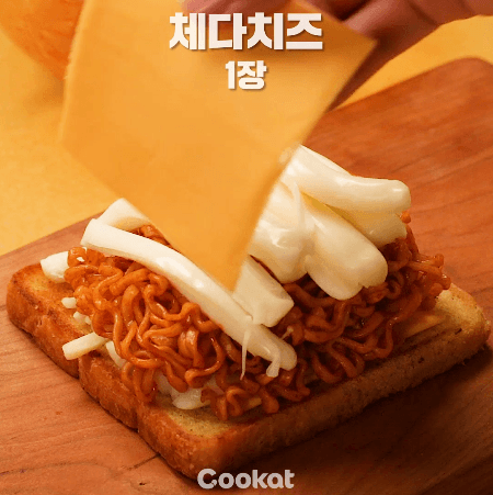 불닦볶음면+치즈+식빵의 조합 | 인스티즈