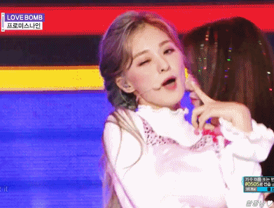 [데이터주의] 오늘자 쇼음악중심 프로미스나인.gif | 인스티즈