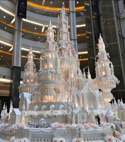 케이크 한개가 가격이 600만원.jpg | 인스티즈