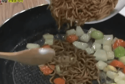 혐주의) 곤충요리가 대중화되지 않는 이유 | 인스티즈