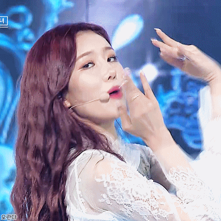 181014 인기가요 우주소녀 멤버별 원샷 + 단체샷 3장.gif | 인스티즈