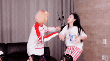  데뷔 이래 처음으로 머리 기르는 중인 여자 아이돌 | 인스티즈