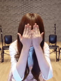 케이의 습관. gif | 인스티즈