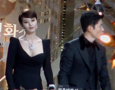 나이를 거스르는 김혜수ㄷㄷㄷ | 인스티즈