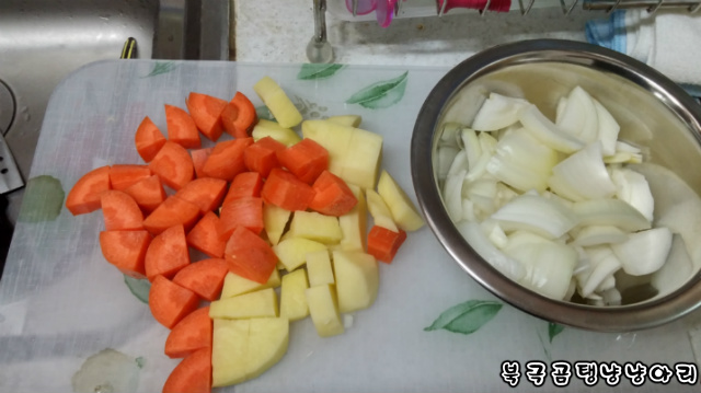 굵직굵직한 스테미나 넘치는 남자의 카레!! | 인스티즈