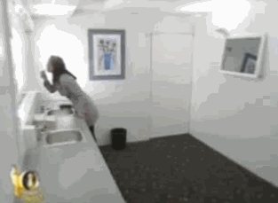 쌍둥이를 이용한 몰카 | 인스티즈