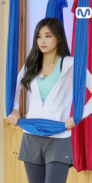 요가하는 쯔위(데이터 주의) | 인스티즈