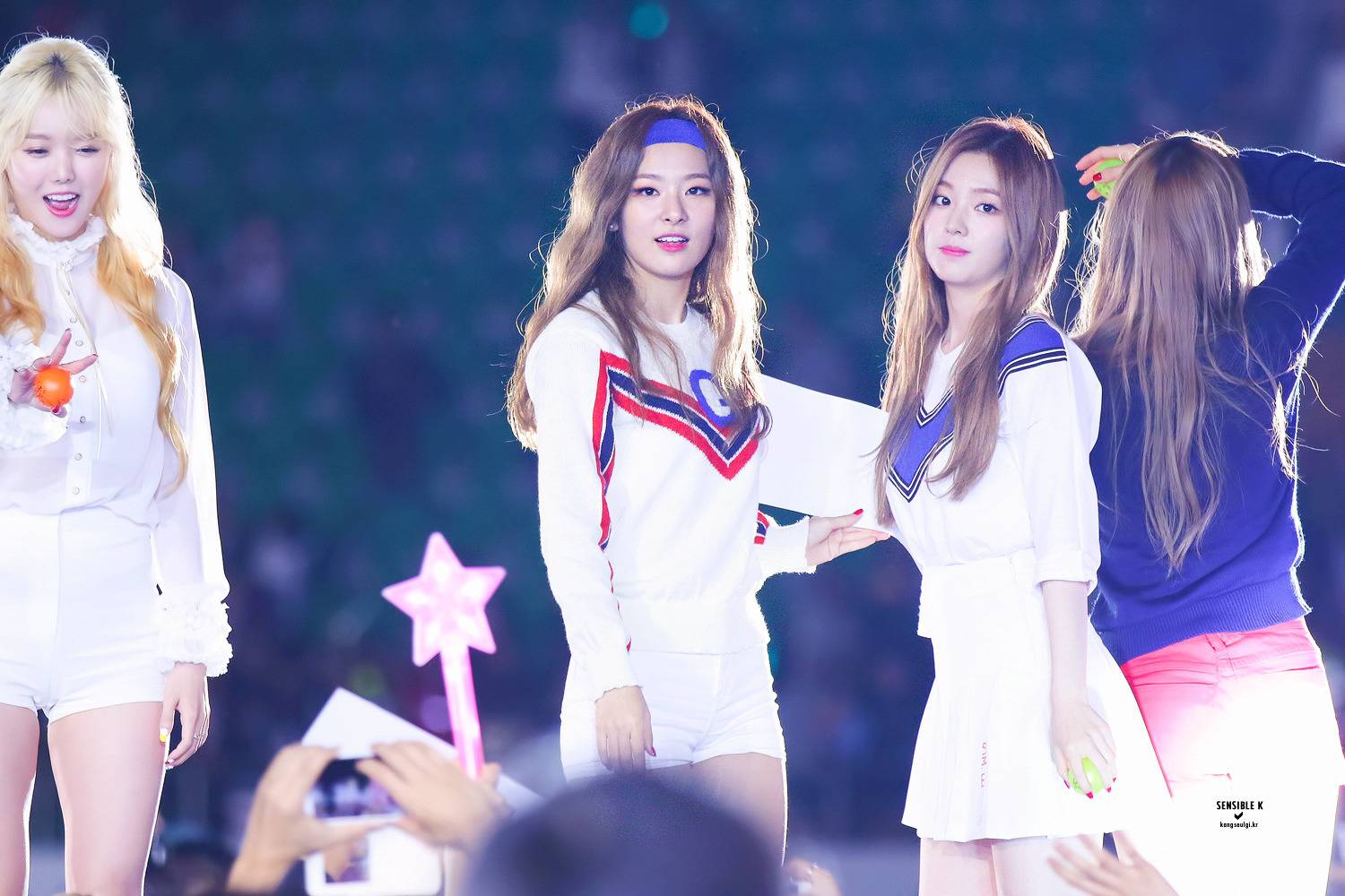 레드벨벳 아이린·슬기 "좋은 미래 위해 꼭 투표하세요!" | 인스티즈