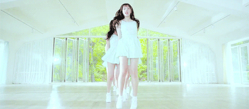 자신들의 자리를 잘 잡아가고 있는 4세대 걸그룹.gif | 인스티즈