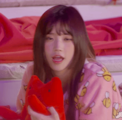 눕방 뜻을 모르는 프로미스나인.GIF | 인스티즈