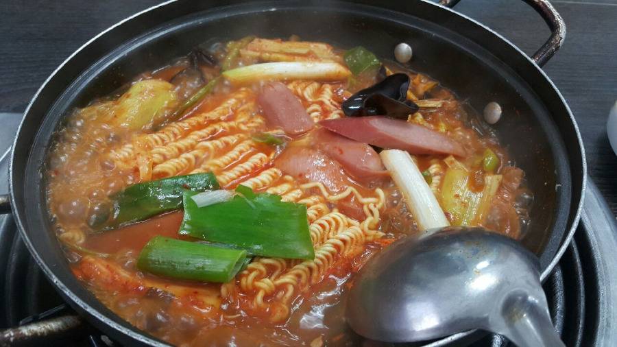 솔직히 5000원이면 적당하고 괜찮은 편이다. vs 이건 주인이 걍 마더테레사인데? | 인스티즈