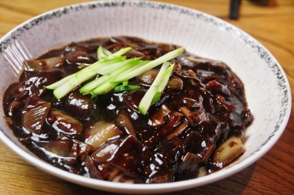 다음 음식들 중 먹을 때 없어도 되는 단짝은? | 인스티즈