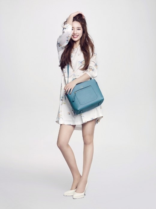 수지는 그냥 아무 사진이나 올려도 다 이쁘네 | 인스티즈