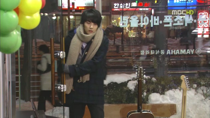 [지붕뚫고하이킥] 해줄 수 있는게 이거 밖에 없어서(준혁이 생일).jpg | 인스티즈