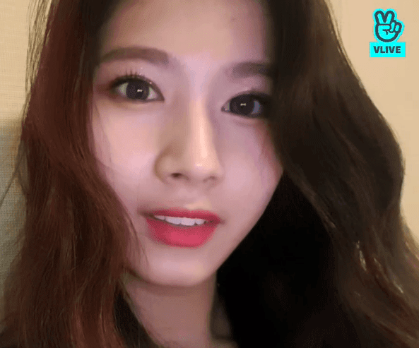 트와이스 사나 v앱 근접사진 | 인스티즈