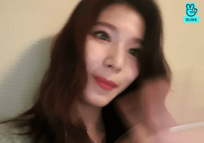 오랜만에 개인 브이한 트와이스 퀸 사나 클래스 ㄷㄷㄷㄷ | 인스티즈