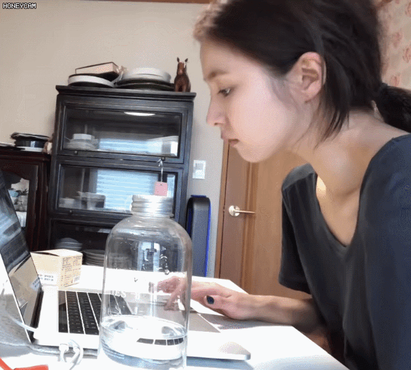 유튜브 시작한 신세경님.gif | 인스티즈