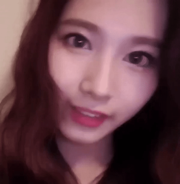 트와이스 사나 v앱 근접사진 | 인스티즈