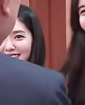 문통을 바라보는 아이린 눈빛 | 인스티즈