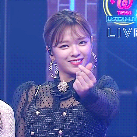 180915 NHK 시부야노트 정연이+사나 움짤 (데이타주의) | 인스티즈