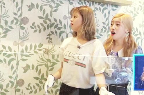 180915 NHK 시부야노트 정연이+사나 움짤 (데이타주의) | 인스티즈