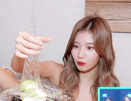 180915 NHK 시부야노트 정연이+사나 움짤 (데이타주의) | 인스티즈