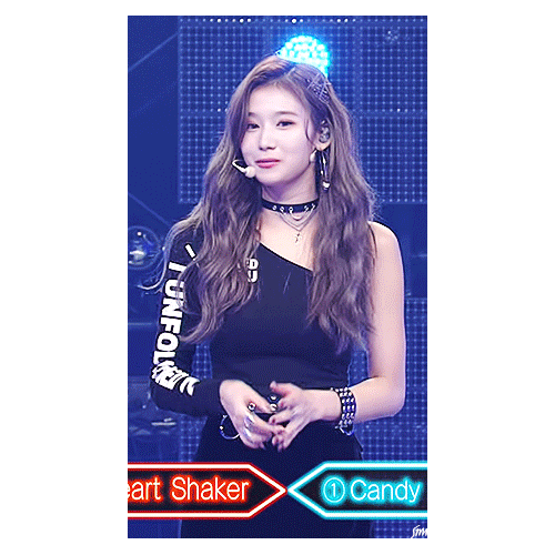 180915 NHK 시부야노트 정연이+사나 움짤 (데이타주의) | 인스티즈