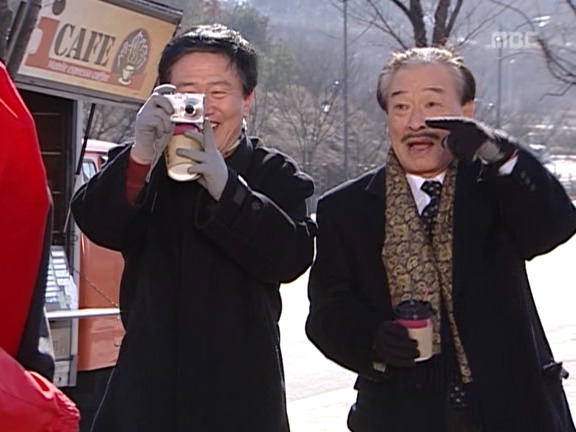 [거침없이하이킥] 보드가방이랑 사귀는 민용이 ㅋㅋㅋㅋㅋㅋ.jpg | 인스티즈