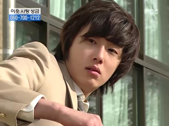 [거침없이하이킥] 선생님이 울때마다 나타나는 윤호.jpg | 인스티즈