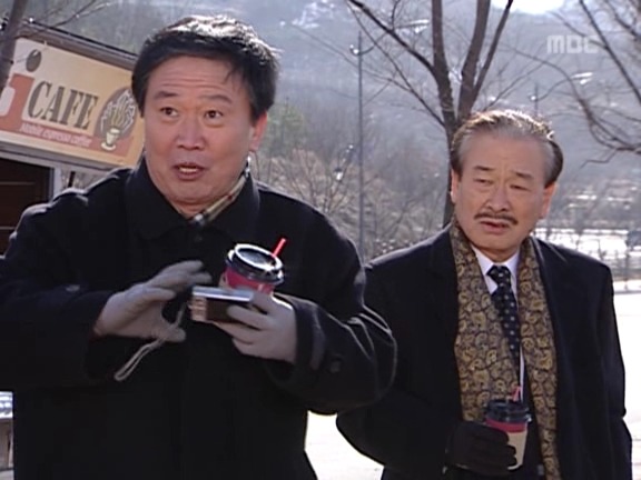 [거침없이하이킥] 보드가방이랑 사귀는 민용이 ㅋㅋㅋㅋㅋㅋ.jpg | 인스티즈