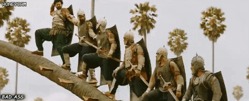 공성전때 성벽에 침투하는 방법.gif | 인스티즈