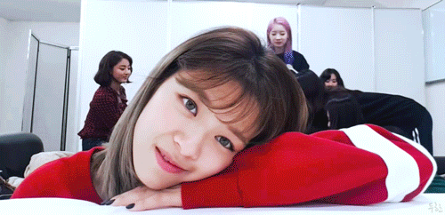 30초간 아이컨택하며 원스 죽이는 트와이스 정연.gif | 인스티즈