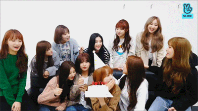 [아이돌] 사쿠라 &amp; 권은비의 위험한 장난 (Feat.광배) | 인스티즈