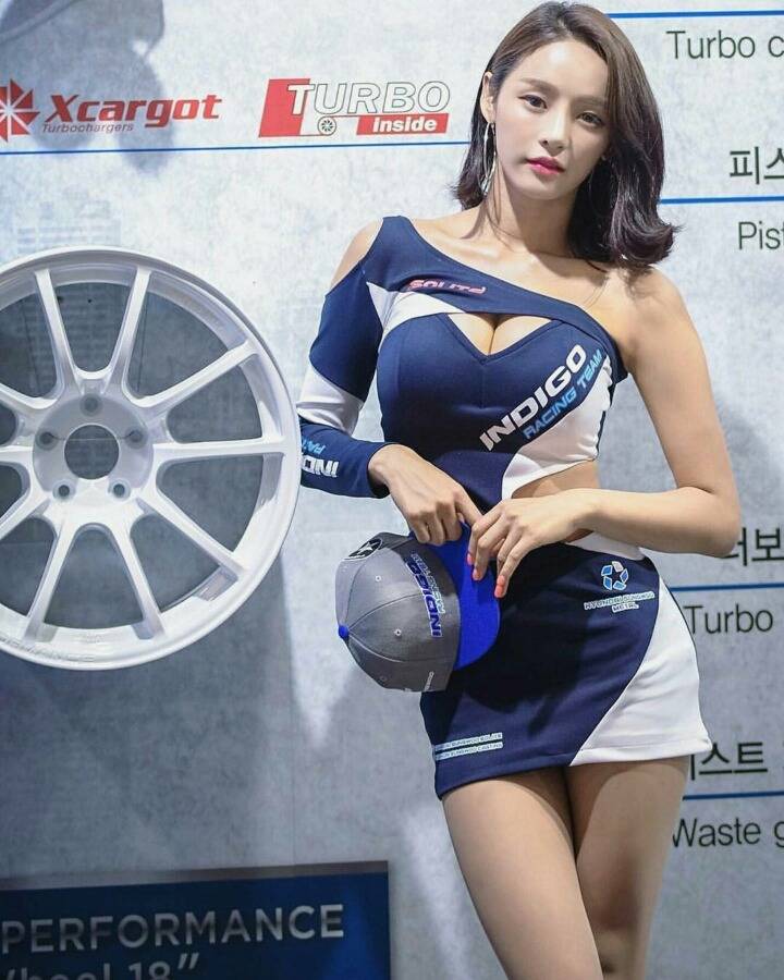 2017 서울오토살롱 모델 서연 | 인스티즈